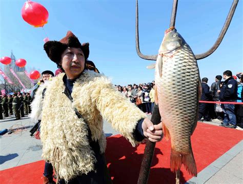 Songhua-Fluss: Ein fischreiches Paradies zum Angeln und Entspannen!